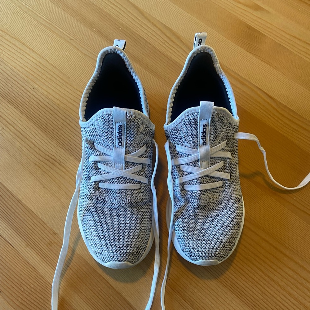 Adidas cloudfoam sneakers